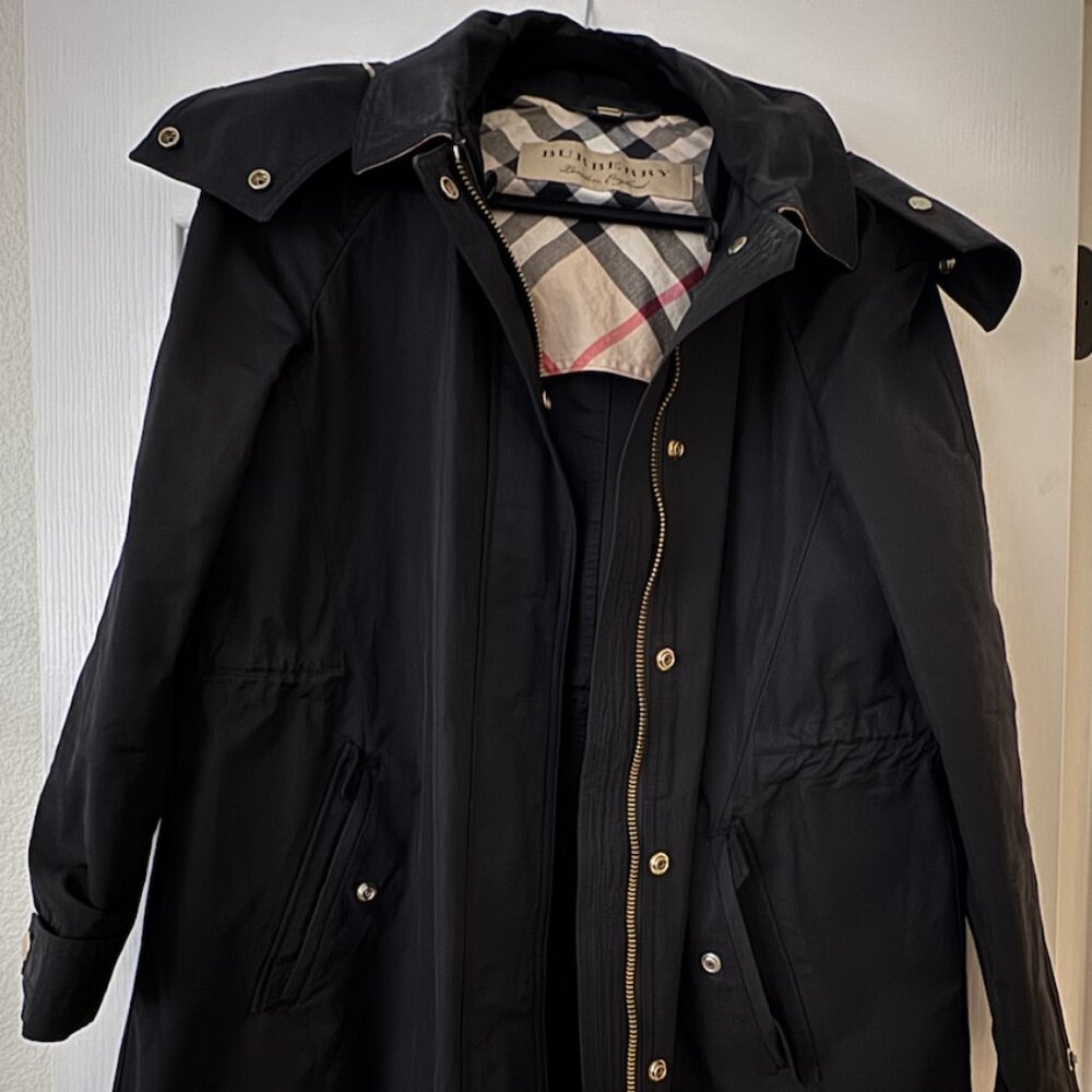 Burberry Black Quilted Hooded Coat | Nova Check Lining | Size US 12 / L
